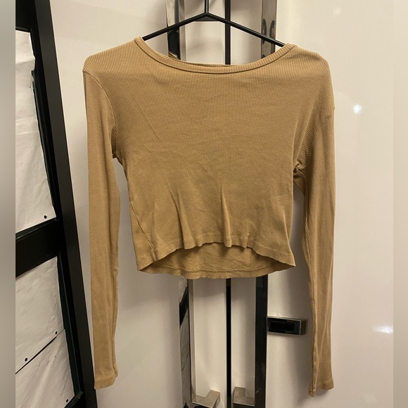 Fitted Crop Top - Picture 1 of 2